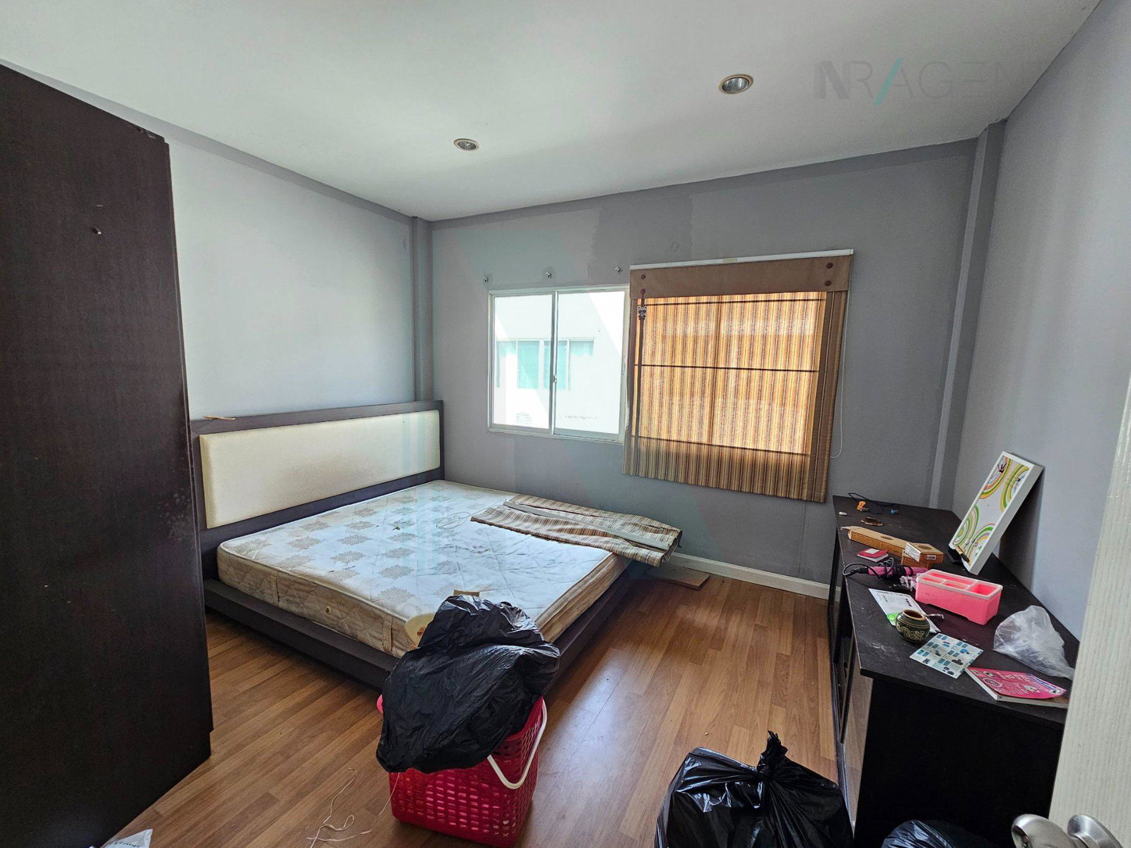 ขายทาวน์โฮม 4 ห้องนอน 150 ตร.ม. 17 ตร.ว. ปริญลักษณ์ เอกชัย-บางบอน