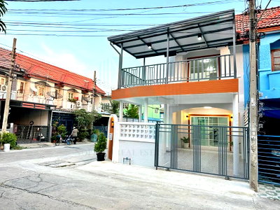 Townhouses for sale : 📌 For Sell Town house BAAN KARNMANEE 2-story 3 bedroom 2 bathroom