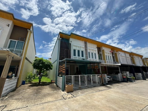 📌 ขายทาวน์เฮาส์ โครงการ โกลเด้น ทาวน์ วัชรพล - สุขาภิบาล 5 2 ชั้น 4 ห้องนอน 3 ห้องน้ำ