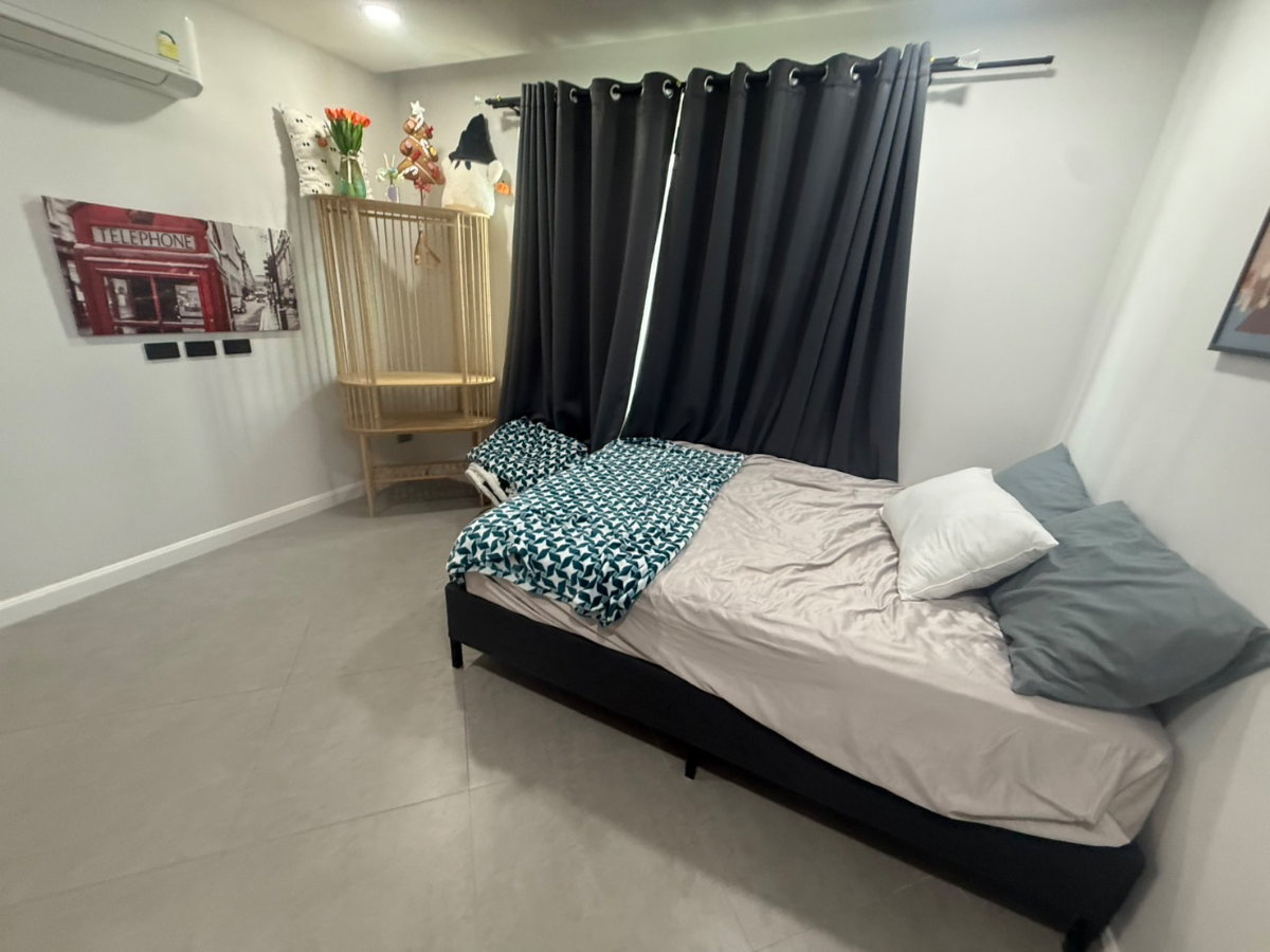 รูป บ้านส่วนตัว🏠มีสระว่ายน้ำในตัวบ้าน ขนาด 168 ตรม. 5ห้องนอน 5 ห้องน้ำ มีห้องเก็บของ ระบบมีรีโมท มีกล้องงวจรปิด ใกล้อ่างมาบประชัน - รูปที่ 14/44