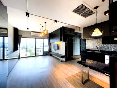 Condos for sale : Location Near Employment, Surrounded by Lifestyles Noble Reform near BTS Ari