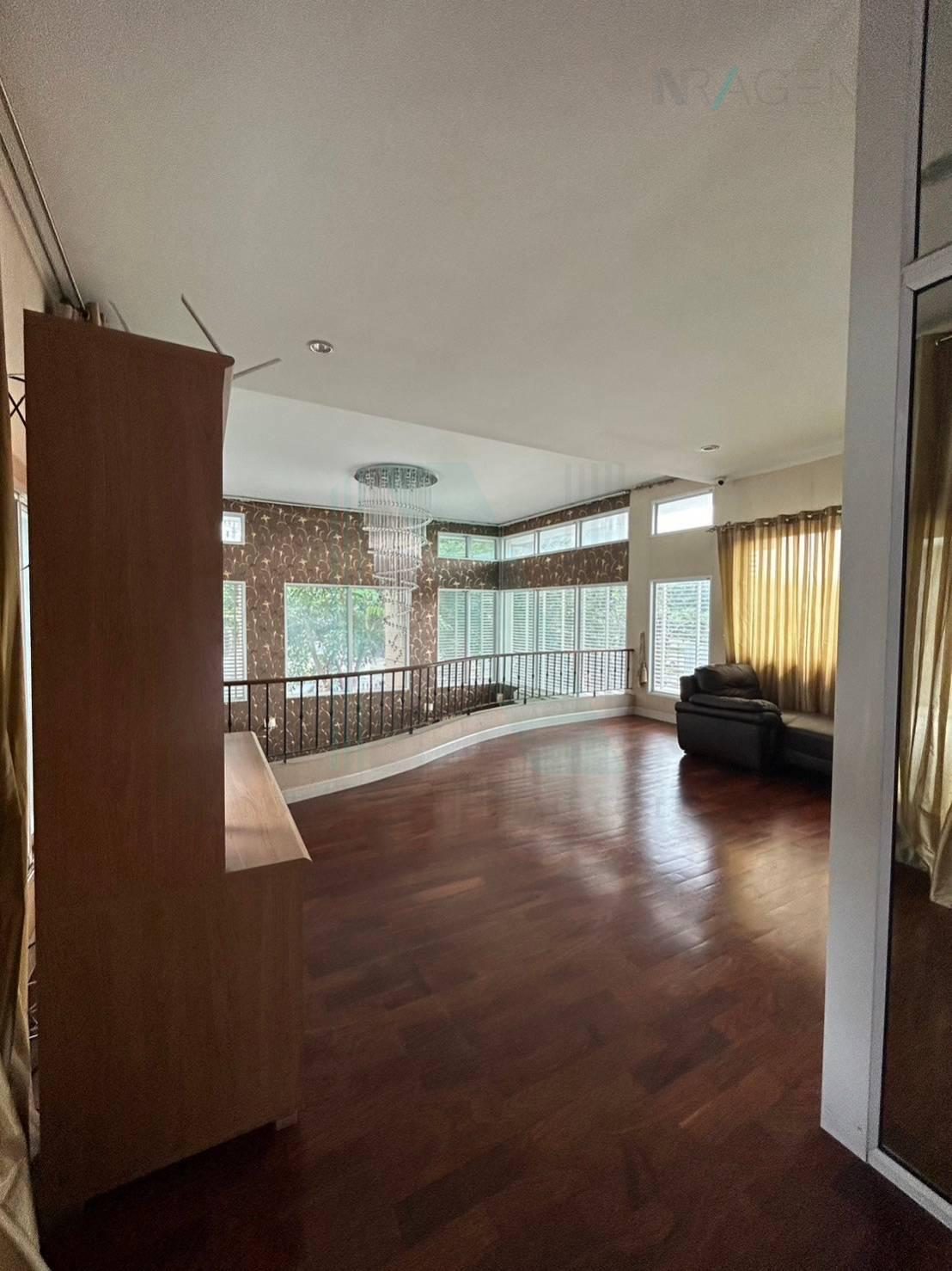 ให้เช่าบ้านเดี่ยว 5 ห้องนอน 367 ตร.ม. 129 ตร.ว. แกรนด์ บางกอก บูเลอวาร์ด เกษตร - นวมินทร์