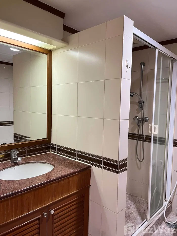picture Luxury Condo | Langsuan – BTS Chidlom 6827291 - 2/8