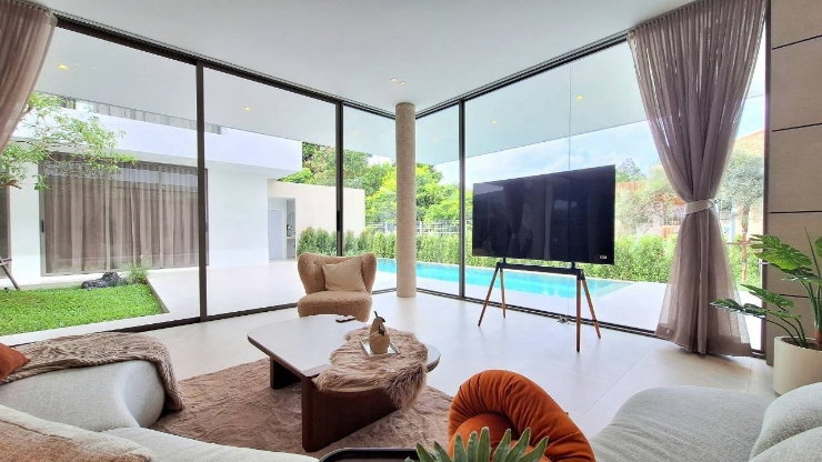 รูป ✅️ For sale The Pool Villa โครงการฟลอร่nาวิลล์
🏷️ ราคาเพียง 24.9 ล้านบาท
เนื้อที่139 ตร.ว 500 ตรม.ขนาด 5 ห้องนอน 5ห้องน้ำ ตกแต่งครบพร้อมอยู่ - รูปที่ 19/92