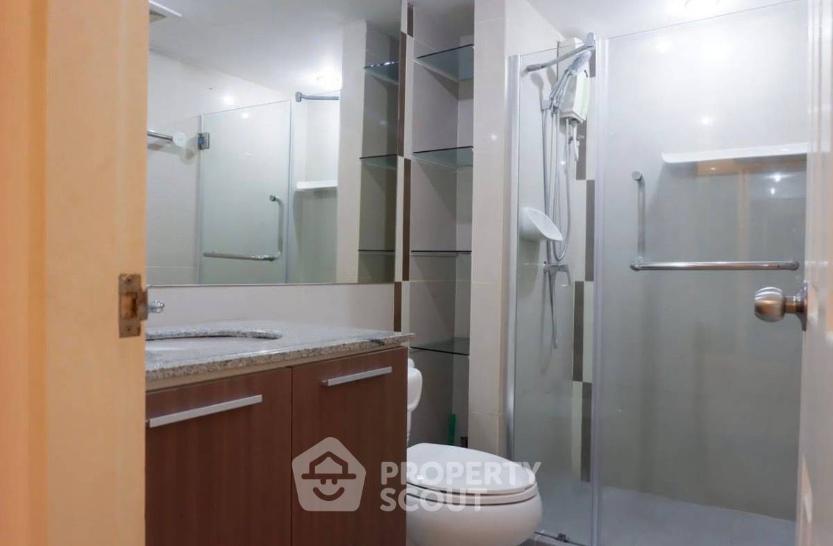 picture 1-BR Condo at Zenith Place @ Sukhumvit Condominium near BTS Phra Khanong (ID 3356500) - 10/13
