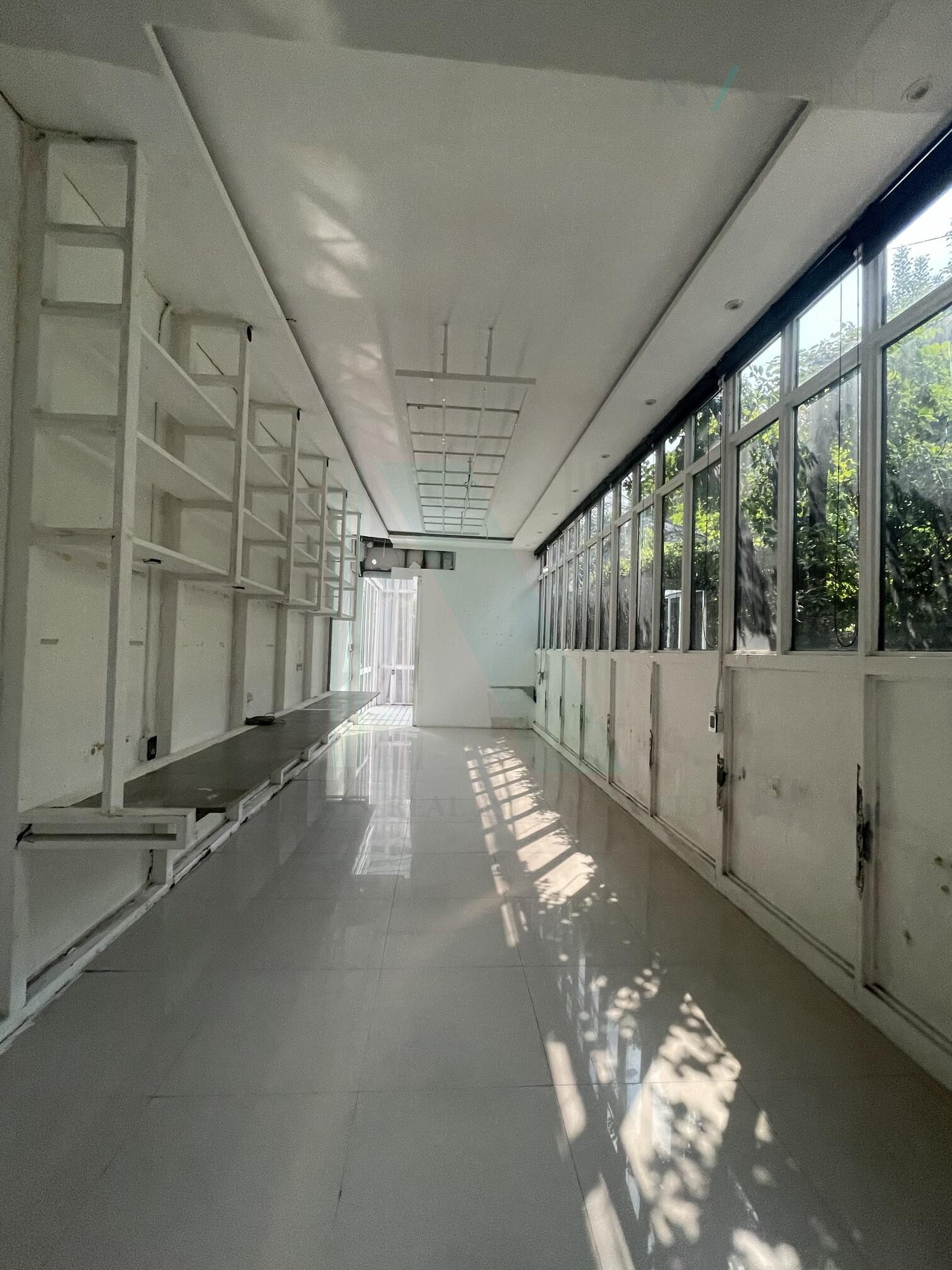 3-bed townhouse for sale, 202 sqm, 34.2 sq wah, Banklangmueng Ratchyothin