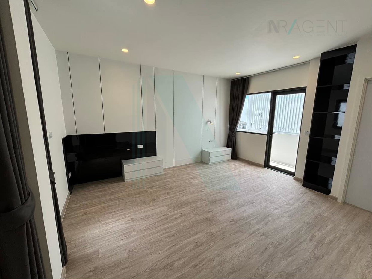 รูป 📌 ขายบ้านแฝด โครงการ อาคิน วิภาวดี 3 ชั้น 3 ห้องนอน 4 ห้องน้ำ - รูปที่ 7/8