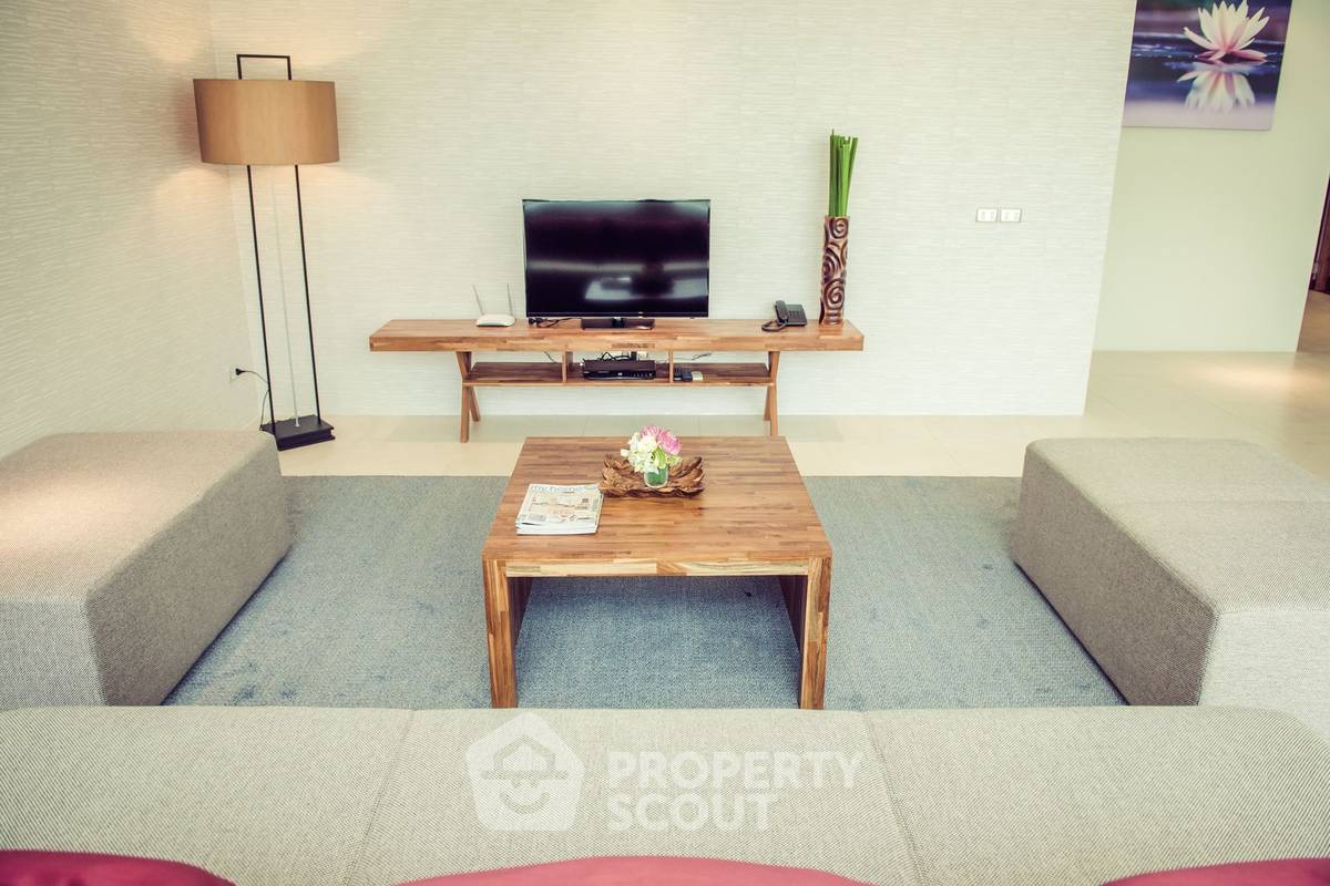 picture Spacious 3-BR 350 Sqm At Lotus Gardens, Layan Phuket (ID 1223849) - 29/31