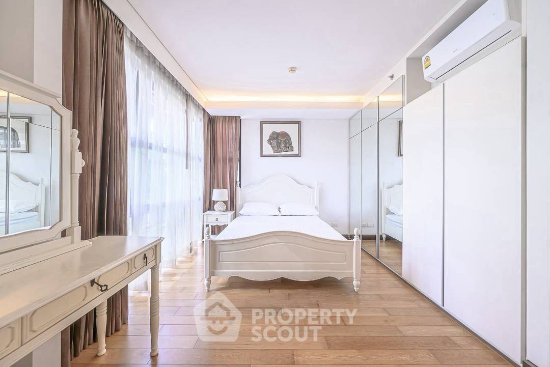 รูป ให้เช่า คอนโด 2 ห้องนอน Mode Sukhumvit 61 ใกล้ BTS Ekkamai (ID 3245323) - รูปที่ 2/6