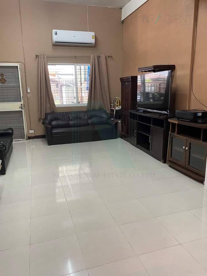 4-bed townhouse for sale, 130 sqm, 20 sq wah, Thitanee Villa 1 Chokchai 4