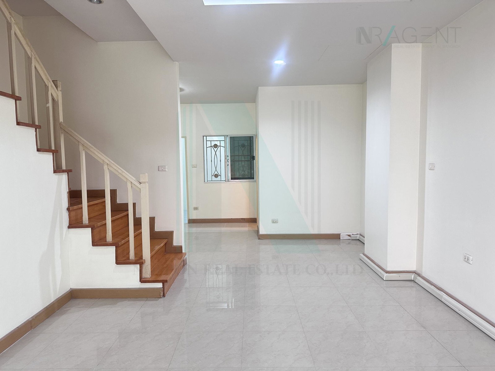 3-bed townhouse for sale, 100 sqm, 21 sq wah, Laddarom Elegance Wongwan Sathorn