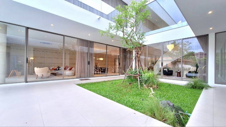 รูป ✅️ For sale The Pool Villa โครงการฟลอร่nาวิลล์
🏷️ ราคาเพียง 24.9 ล้านบาท
เนื้อที่139 ตร.ว 500 ตรม.ขนาด 5 ห้องนอน 5ห้องน้ำ ตกแต่งครบพร้อมอยู่ - รูปที่ 16/92