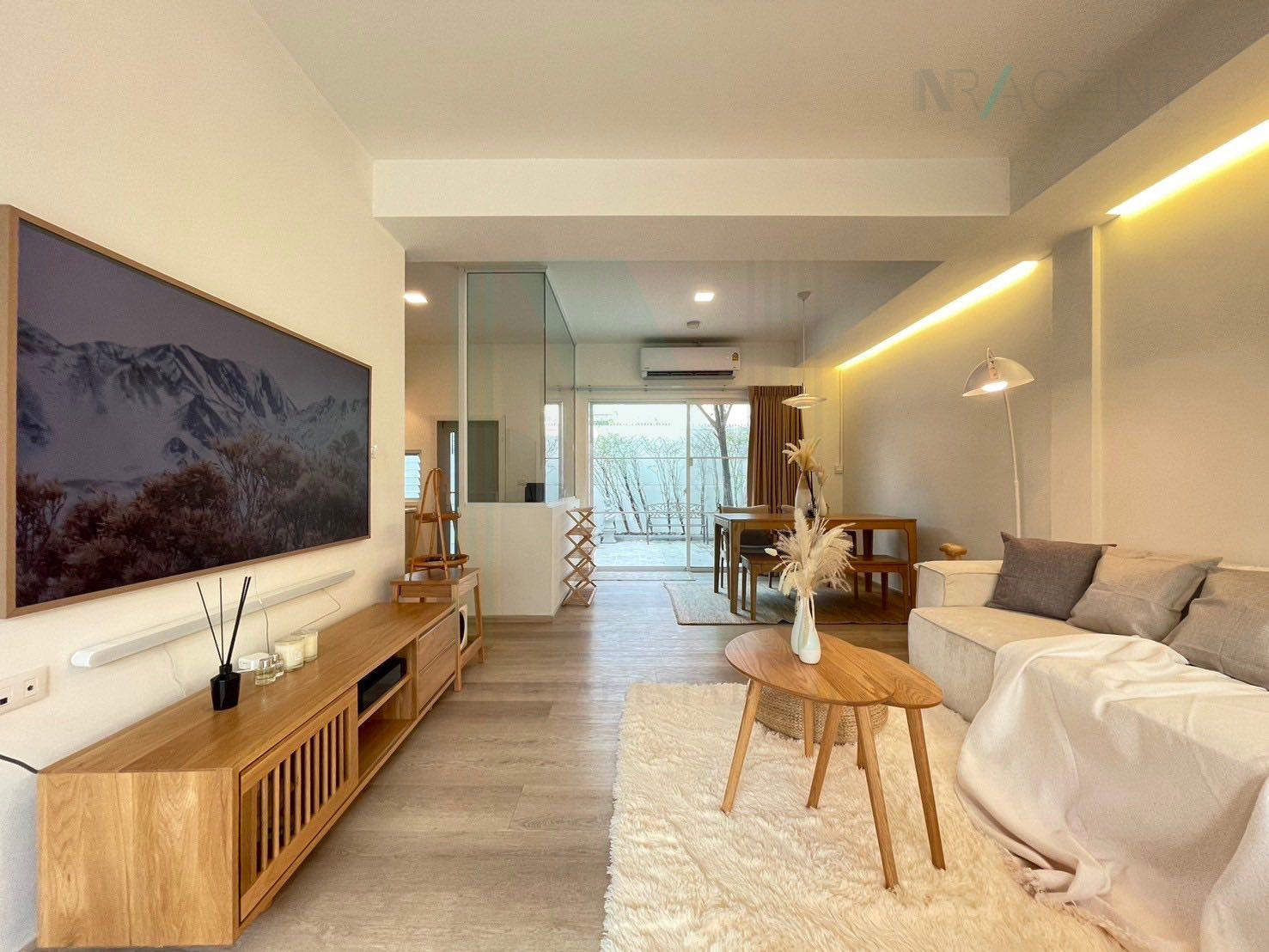 3-bed townhouse for sale, 122 sqm, 27.4 sq wah, Indy Bangna - Ramkhamhaeng 2