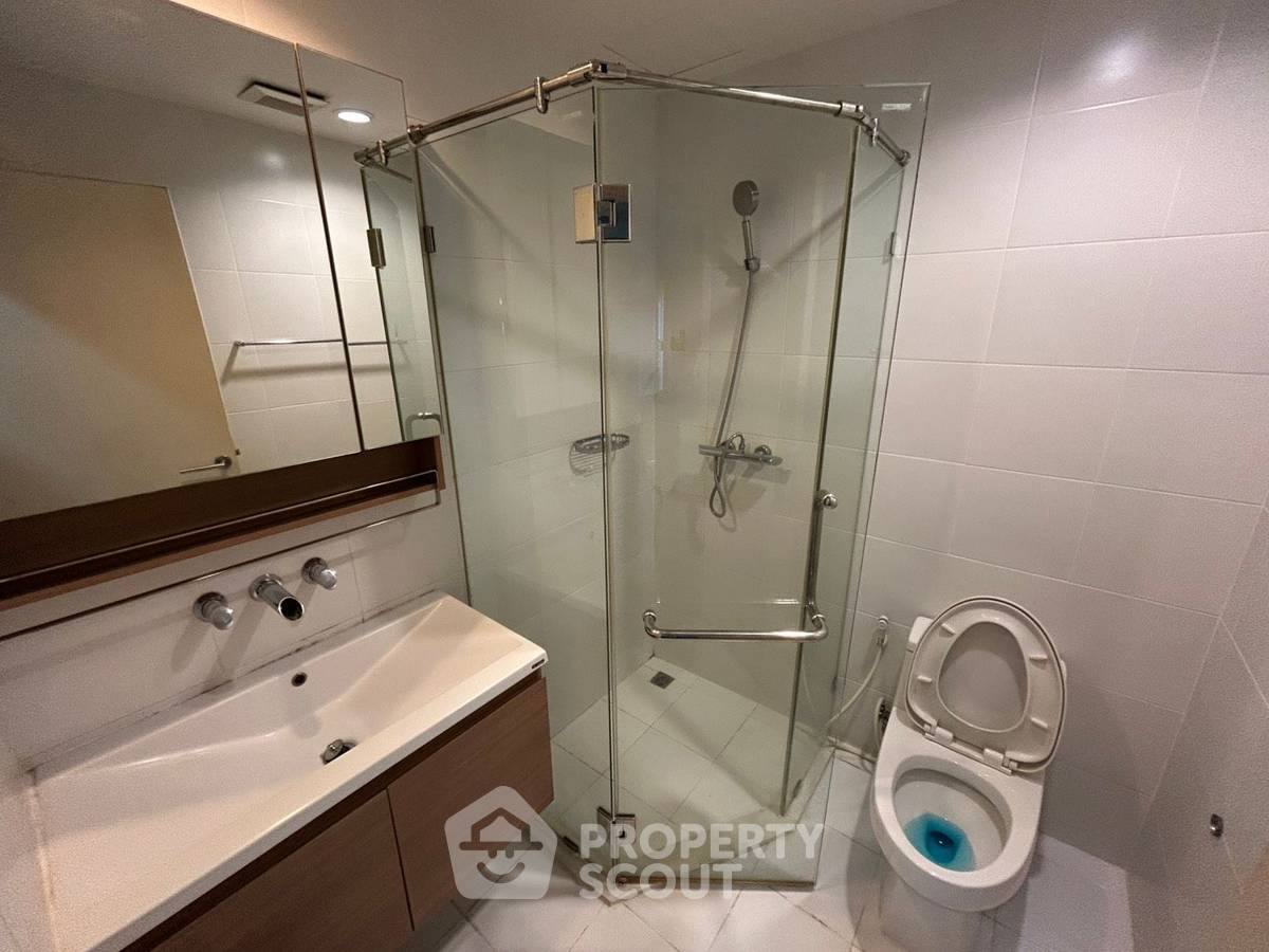 picture 2-BR Condo at The Seed Musee Sukhumvit 26 near BTS Phrom Phong (ID 883656) - 16/27
