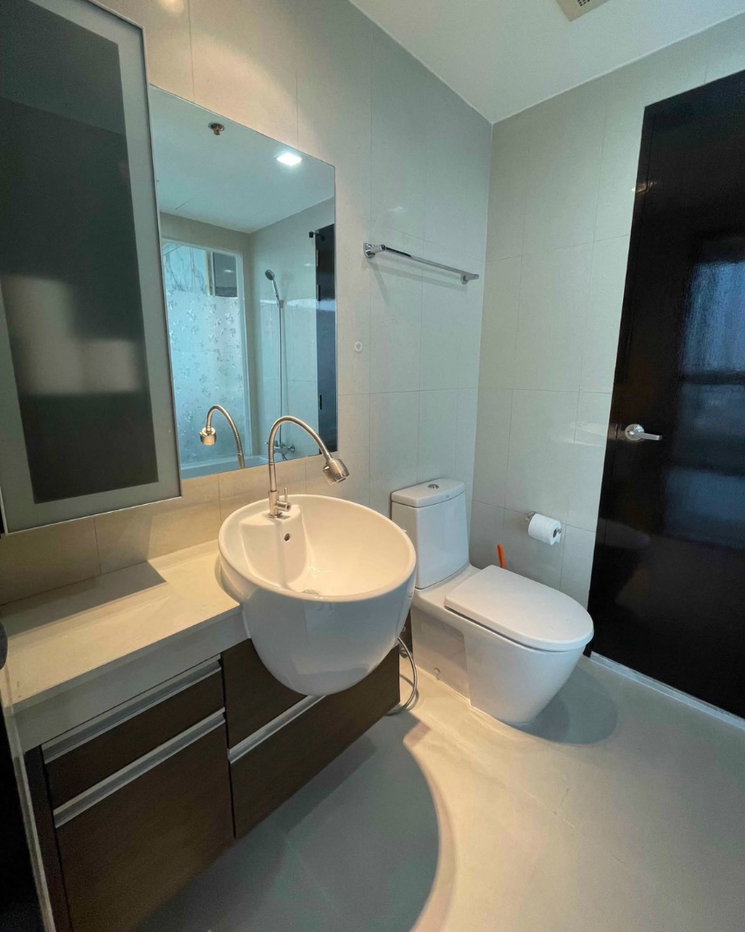picture Sky Walk                         Residence  - 12/12