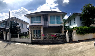 บ้านเดี่ยว วิทยาลัยเทคโนโลยีสุราษฎร์พาณิชยการ : ที่ดินพร้อมสิ่งปลูกสร้าง 58.1 ตร.วา ธาราศิริเซ็นทรัล เมืองสุราษฎร์ธานี สุราษฎร์ธานี 3.3M