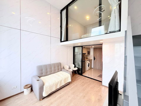 SOHO Bangkok Ratchada ใกล้ MRT ห้วยขวาง 200 ม. 1 Bedroom 38 ตร.ม. เฟอร์ครบ พร้อมอยู่ | Line : @goodyield