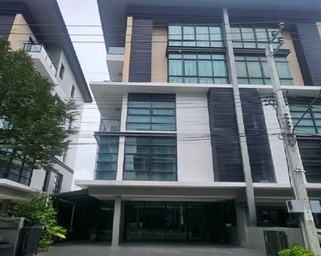ให้เช่าโฮมออฟฟิศ 3 ห้องนอน 480 ตร.ม. 40 ตร.ว. เขตลาดพร้าว