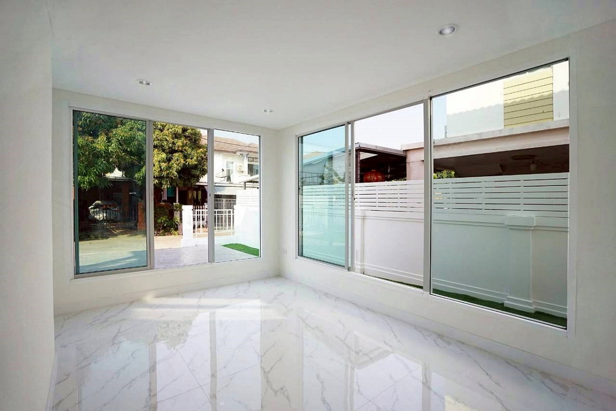 รูป AAA.  บ้านหลังริม  จอดรถสบาย  4 ห้องนอน   หมู่บ้านพฤกษา วิลเลจ 5 วงแหวน – รัตนาธิเบศร์ (คลองถนน บางใหญ่)   ใกล้เซ็นทรัล เวสเกต - รูปที่ 8/27