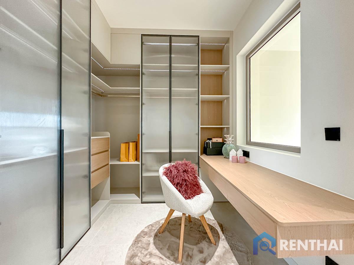 picture Modern Tropical 2-Storey Home in Bangjo, Phuket. - 11/25