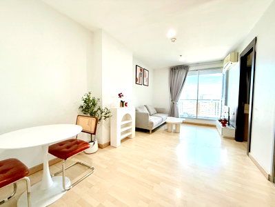 Condos for rent : Ready to move in❗️ 💎 Rhythm Ratchada 💎  1 Bed 1 Bath Size 46 Sq.m. Near MRT-Ratchada 