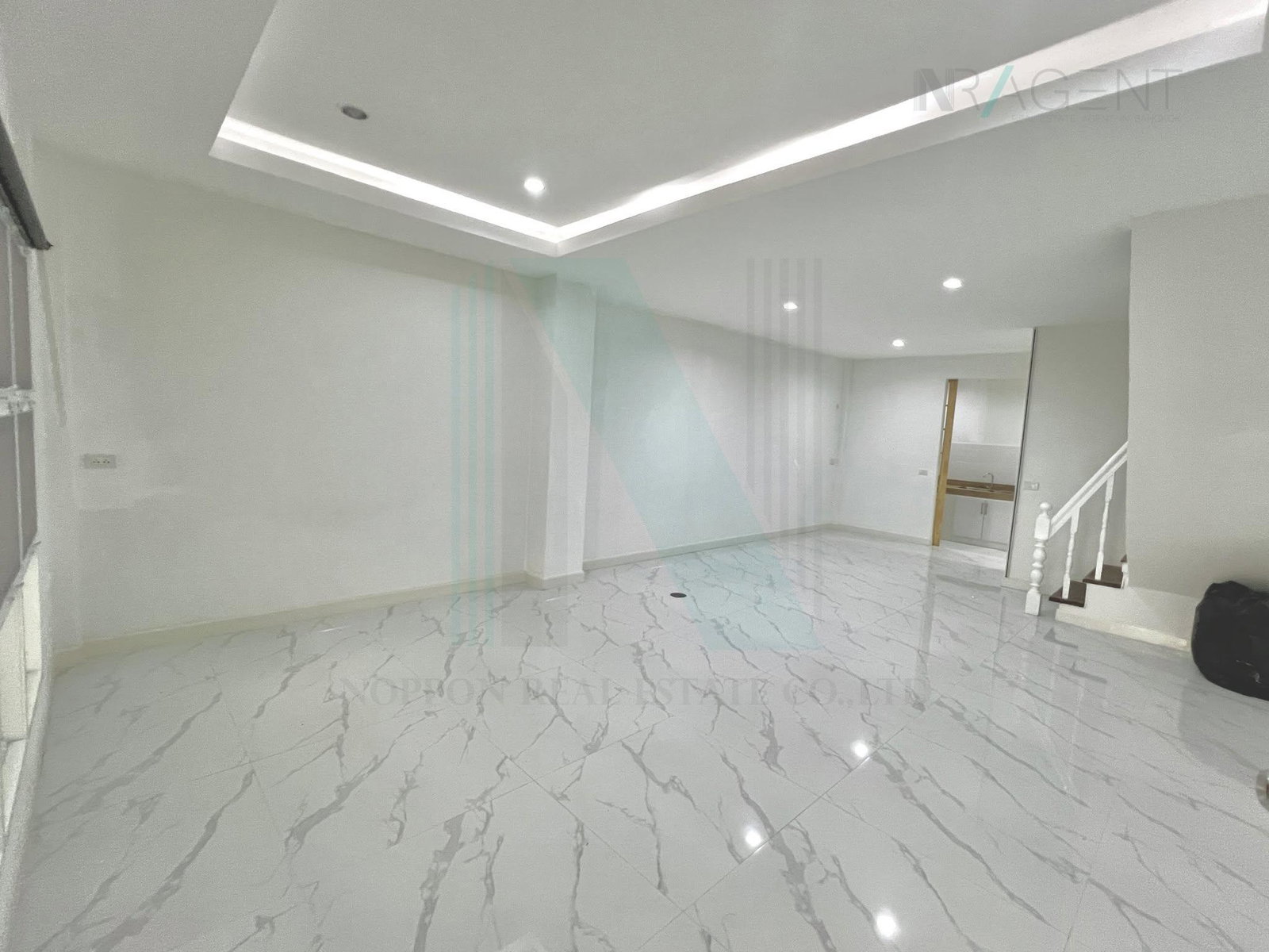 3-bed townhouse for sale, 100 sqm, 19.5 sq wah, Suanthong Villa 5