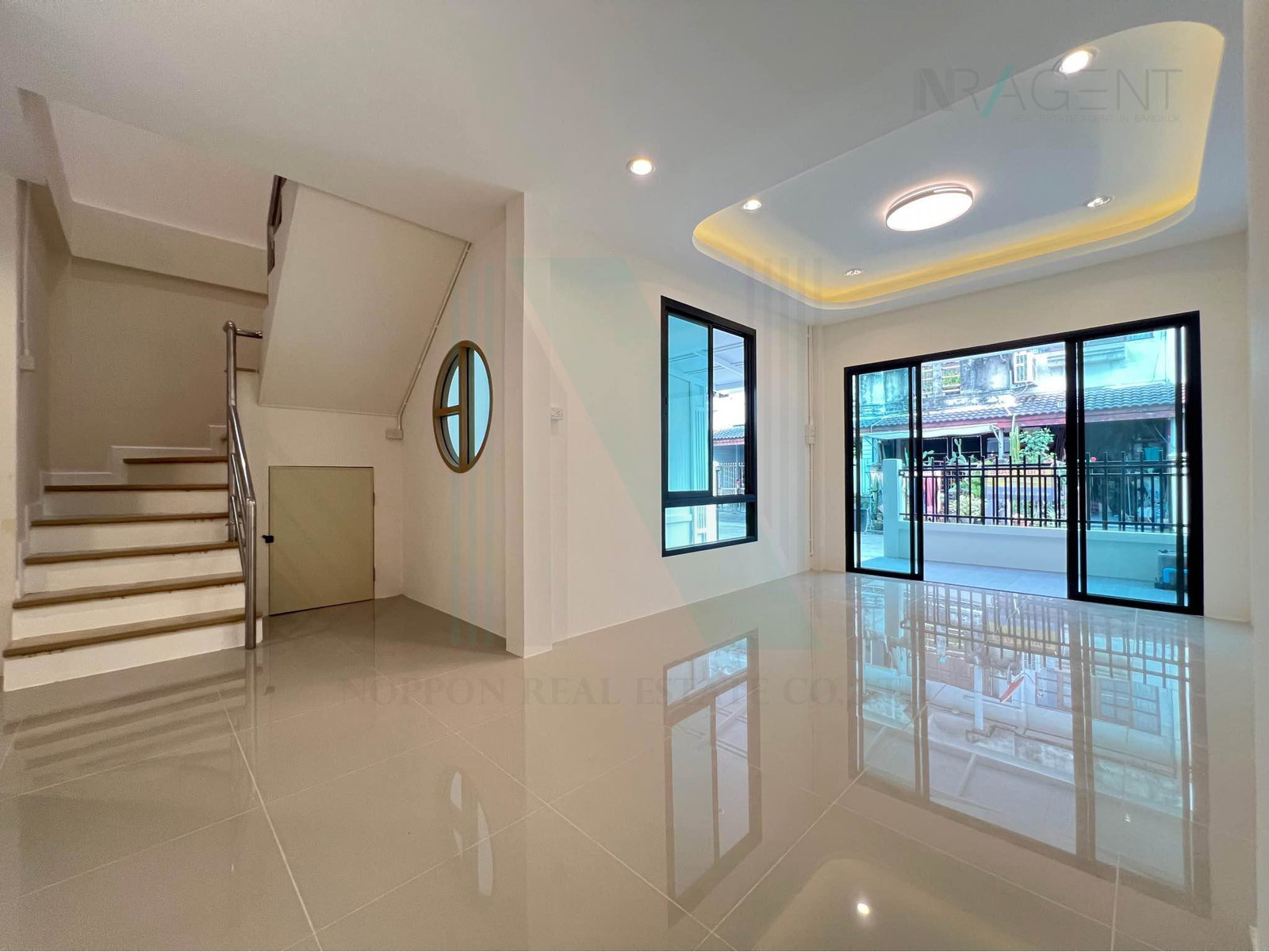 ขายทาวน์โฮม 4 ห้องนอน 100 ตร.ม. 18 ตร.ว. หมู่บ้านณัฐกานต์
