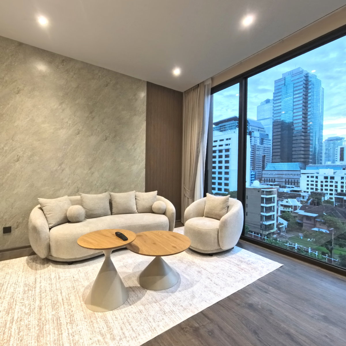 2ห้องนอน 84sqm ที่ Romm convent ให้เช่าคอนโดใหม่ที่สุดในสีลม Nexspace Realty