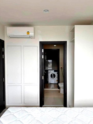 Condos for sale : 1-BR Condo at XT Huaikhwang near MRT Huai Khwang (ID 3259005)
