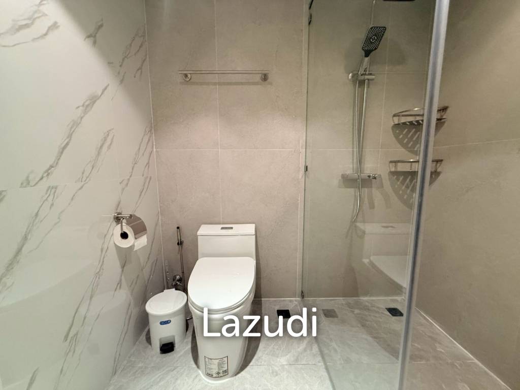 picture Sunset Boulevard 1 Newly Renovated Studio Condo for Sale - 9/12