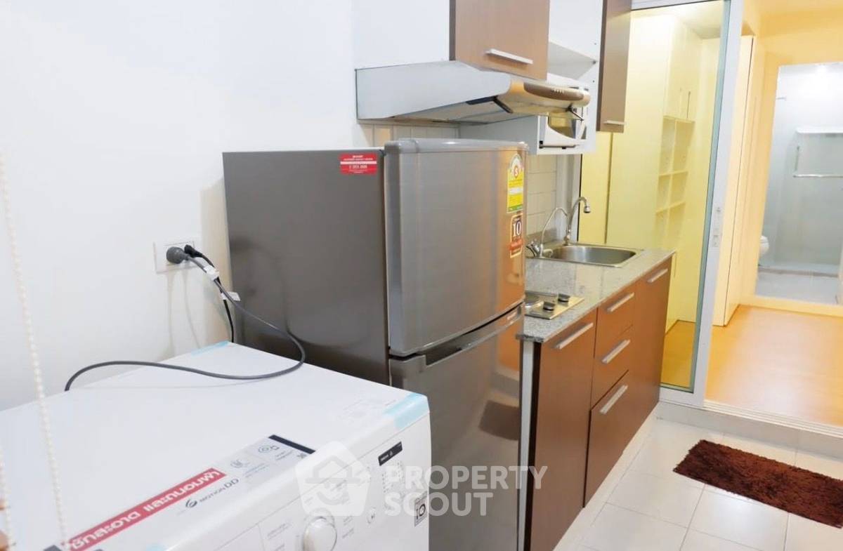 picture 1-BR Condo at Zenith Place @ Sukhumvit Condominium near BTS Phra Khanong (ID 3356500) - 8/13