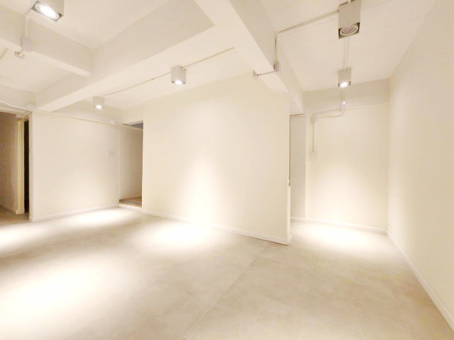 รูป 261001tuong ให้เช่า อาคารพาณิชย์ ลดราคา50% จาก 160,000 B-M เหลือ 79,999-99,999 B-M MRTคู้บอน 799ม.  ถูกกว่าโกดัง เปิดซิงแอร์ใหม่ 11 ตัว  - รูปที่ 26/26