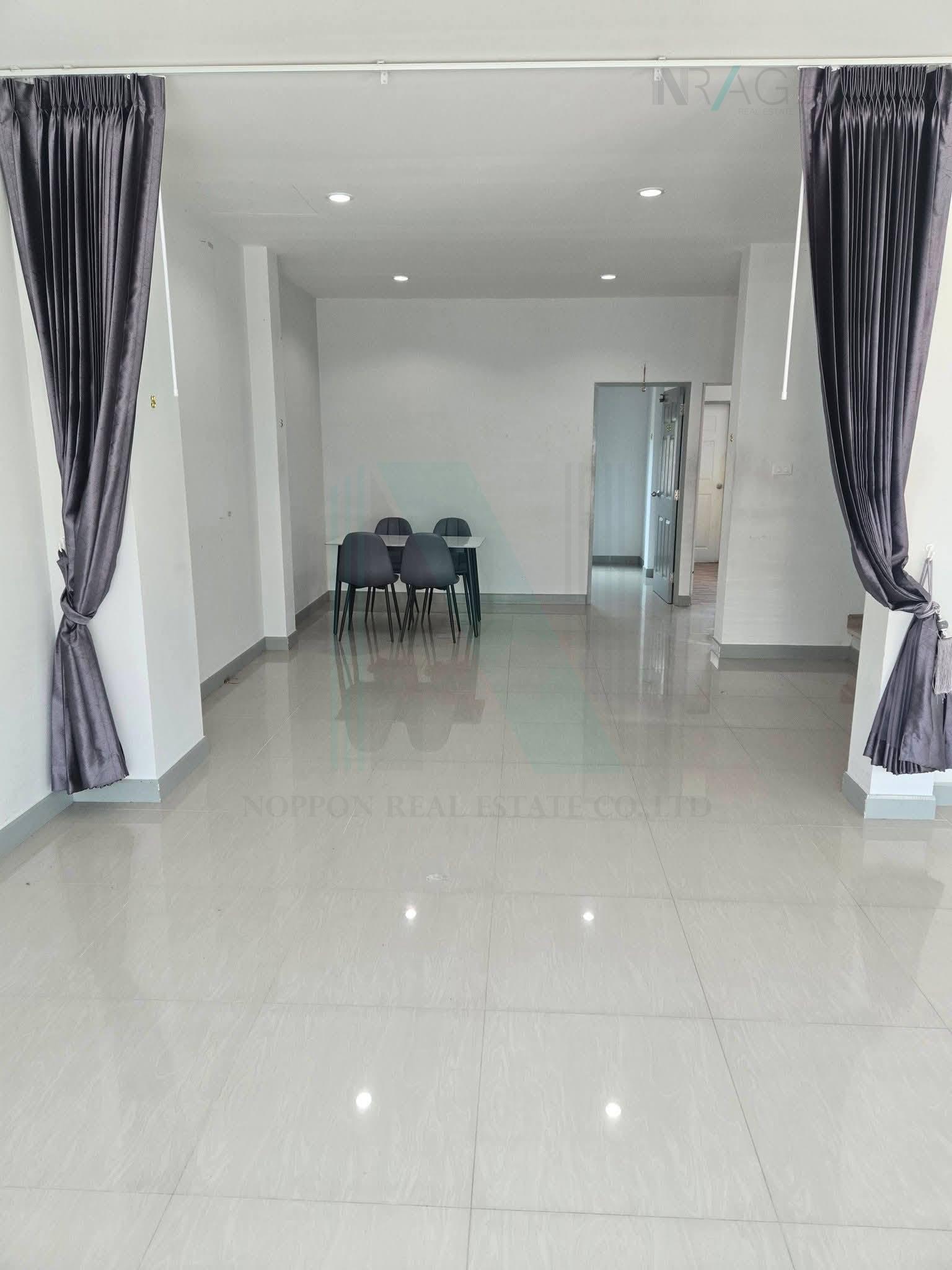 4-bed house for sale, 166 sqm, 48.1 sq wah, Baan Promsiri Phetkasem 77