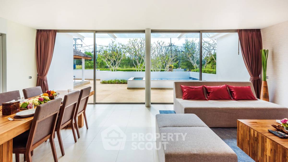picture Spacious 3-BR 350 Sqm At Lotus Gardens, Layan Phuket (ID 1223849) - 11/31