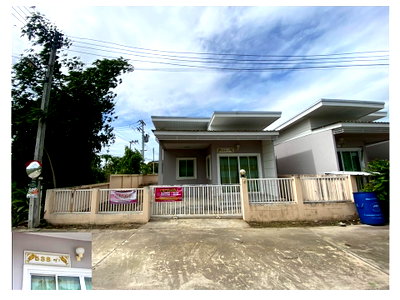 บ้านเดี่ยว ม.นานาชาติแสตมฟอร์ด หัวหิน : ที่ดินพร้อมสิ่งปลูกสร้าง 42 ตร.วา หัวหิน ประจวบคีรีขันธ์ 1.1M