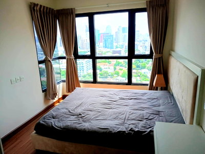 Condos for rent : 🔥Available for immediate move-in🔥 GO#2489 The Crest Phaholyothin 11 ✅ Add Line to schedule a viewing 🌸