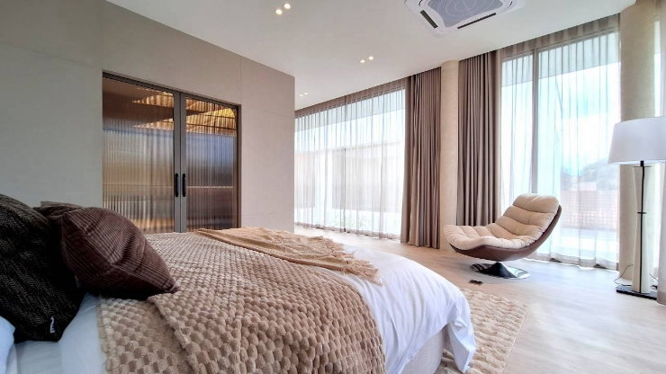 รูป ✅️ For sale The Pool Villa โครงการฟลอร่nาวิลล์
🏷️ ราคาเพียง 24.9 ล้านบาท
เนื้อที่139 ตร.ว 500 ตรม.ขนาด 5 ห้องนอน 5ห้องน้ำ ตกแต่งครบพร้อมอยู่ - รูปที่ 30/92