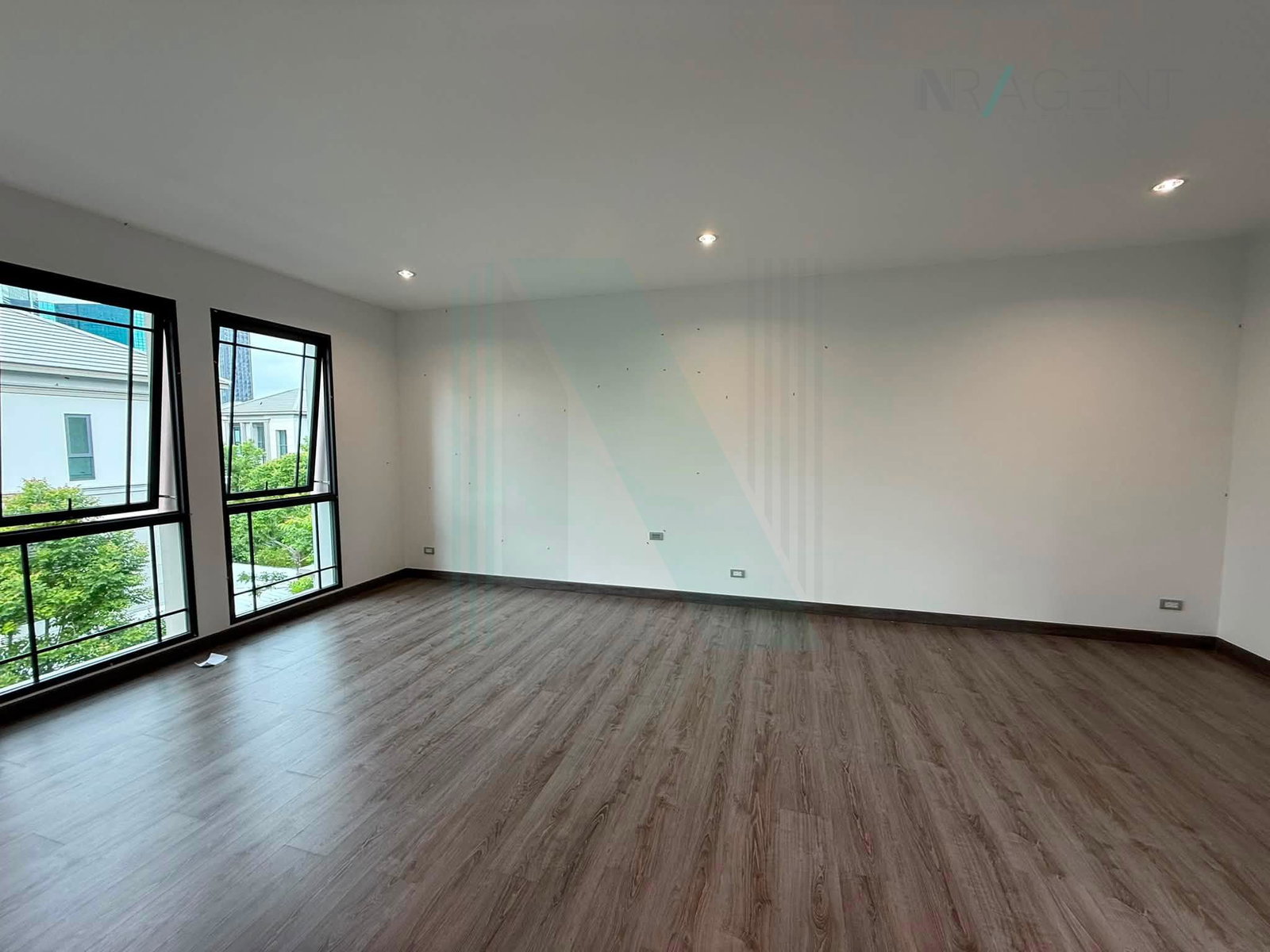 3-bed townhouse for rent, 228 sqm, 30.3 sq wah, Baan Klang Muang Classe Ratchayothin