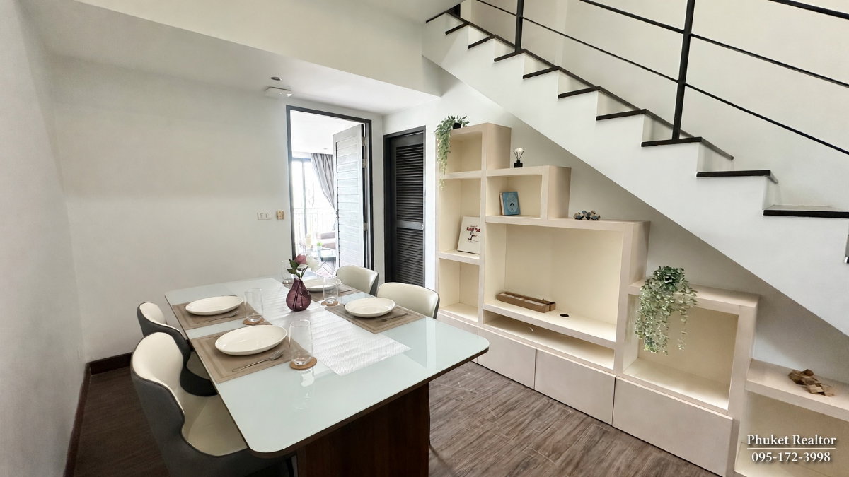 picture Pet-Friendly Duplex for Rent in Boat Avenue | High Ceilings & Private Balcony - 3/9