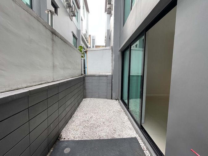 3-bed house for sale, 230 sqm, 22 sq wah, Nirvana Define Srinakarin - Rama 9