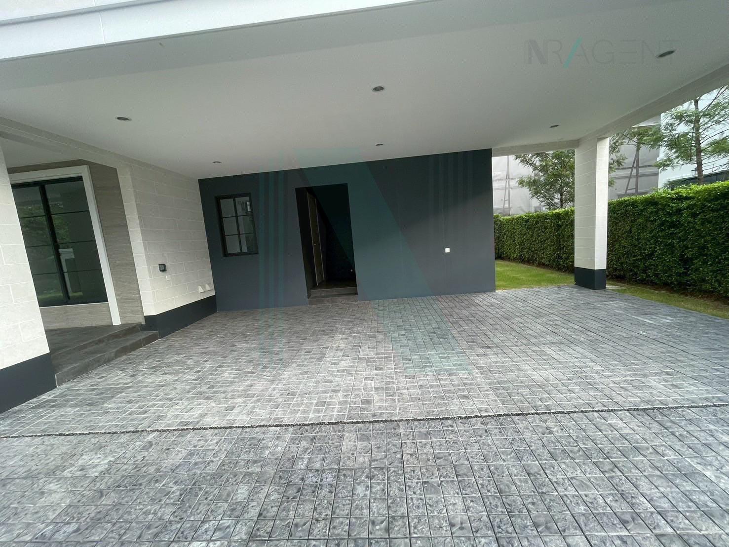 4-bed house for rent, 409 sqm, 109.3 sq wah, The Palm Residences Watcharapol