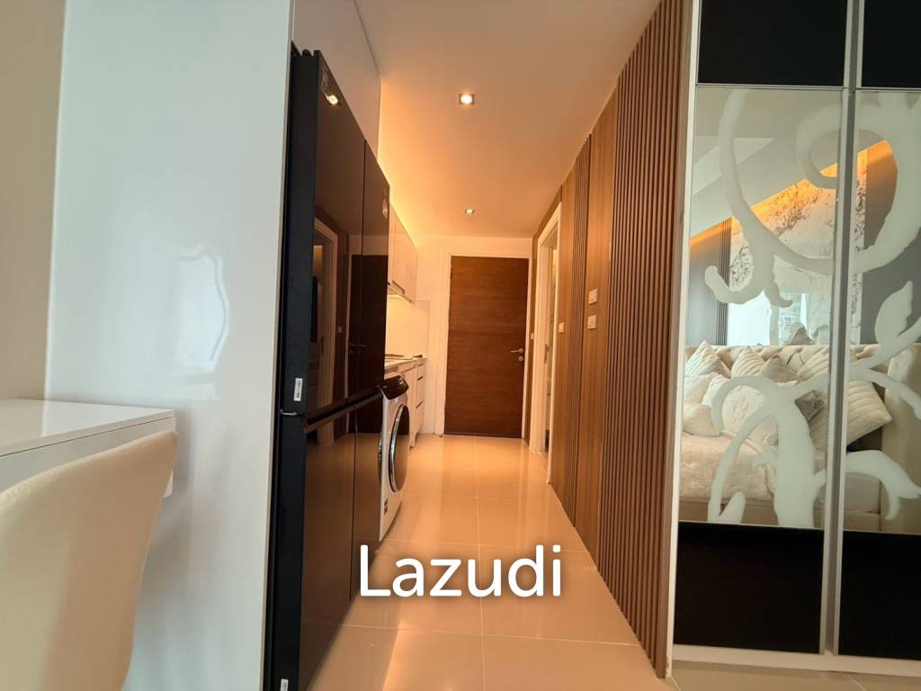 picture Sunset Boulevard 1 Newly Renovated Studio Condo for Sale - 6/12