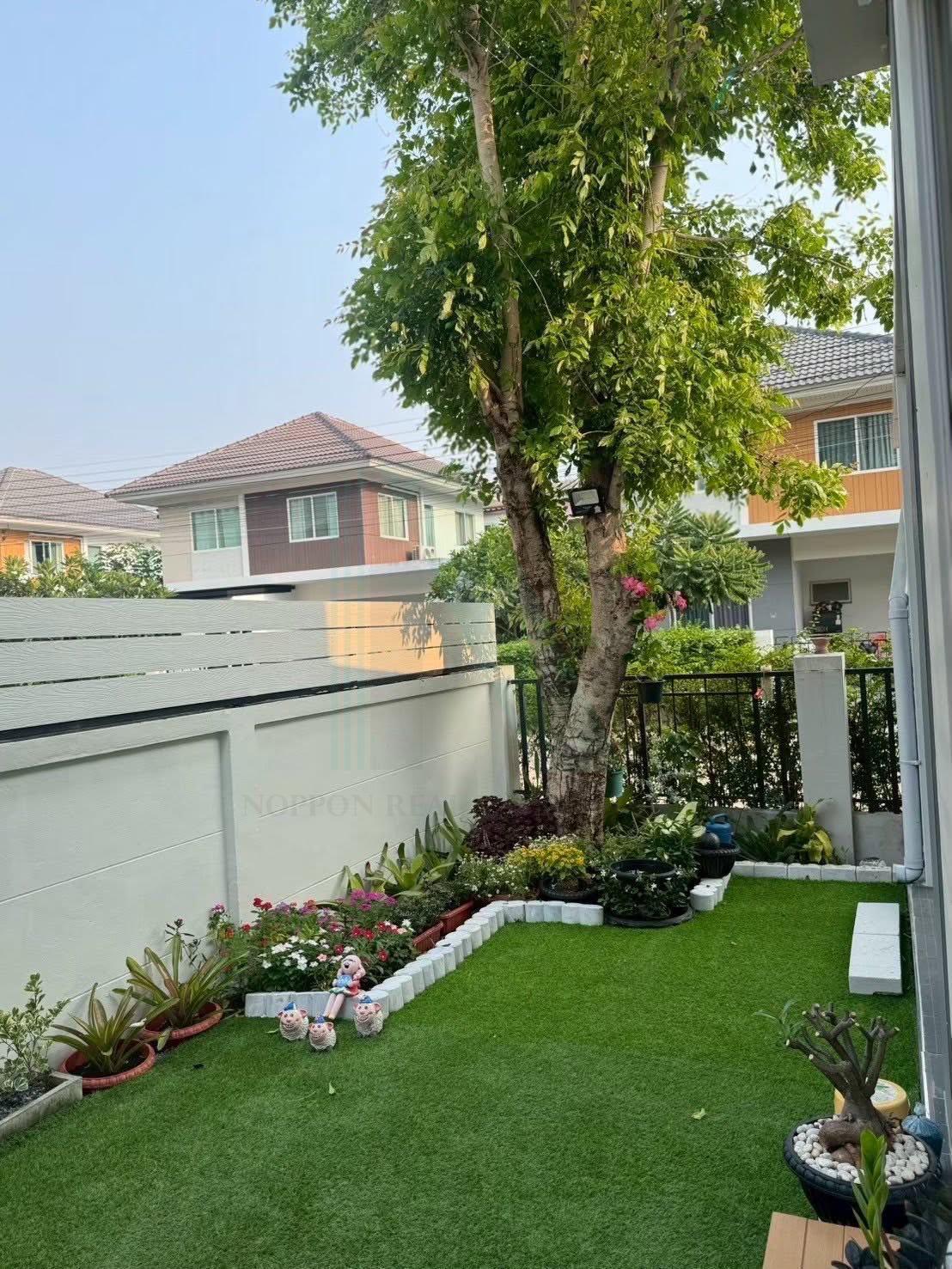 ขายบ้านเดี่ยว 4 ห้องนอน 165 ตร.ม. 50.6 ตร.ว. เพอร์เฟค พาร์ค สุวรรณภูมิ