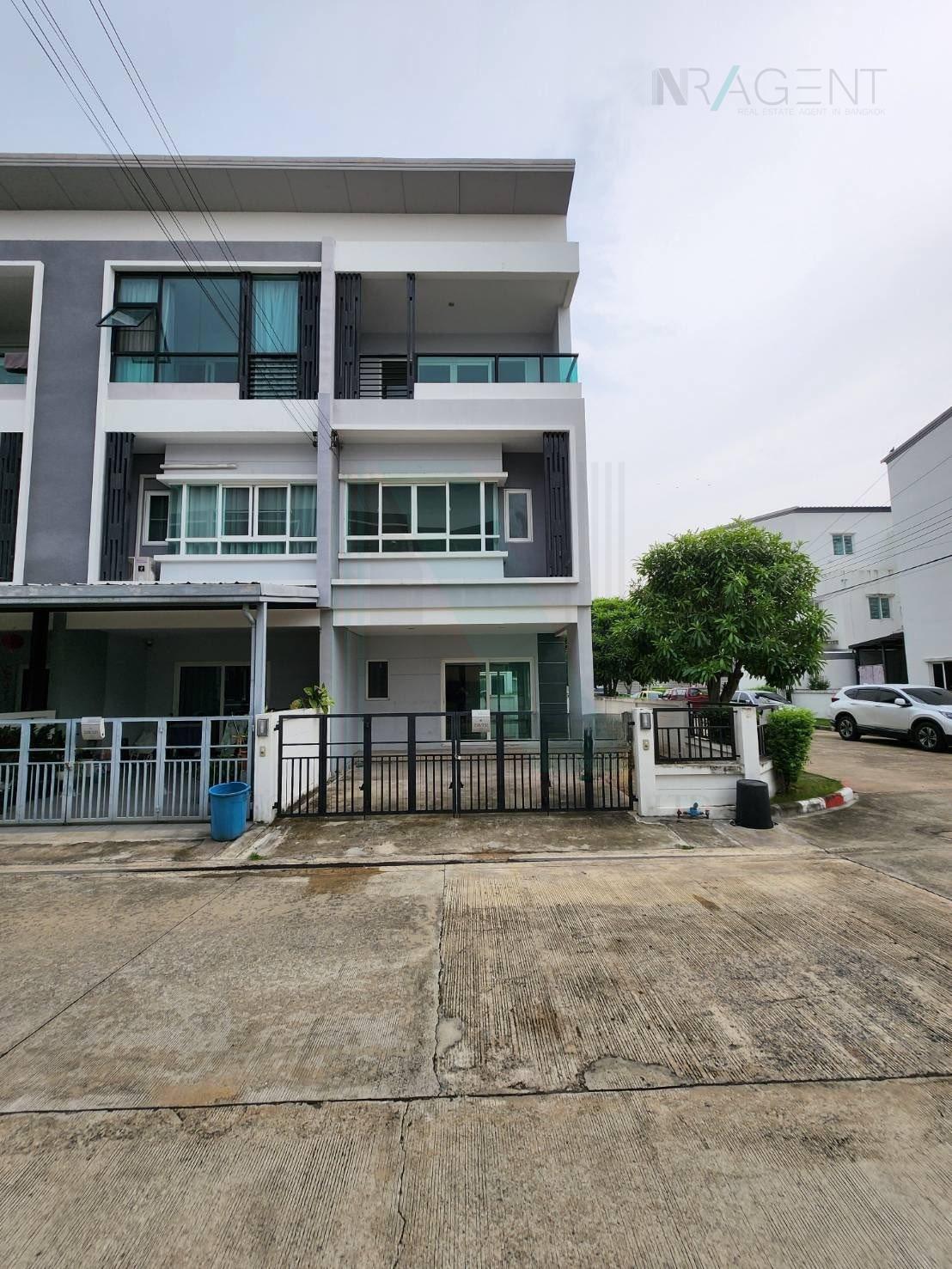 ขายทาวน์โฮม 4 ห้องนอน 170 ตร.ม. 30 ตร.ว. เดอะริคโค้ ทาวน์ วัชรพล