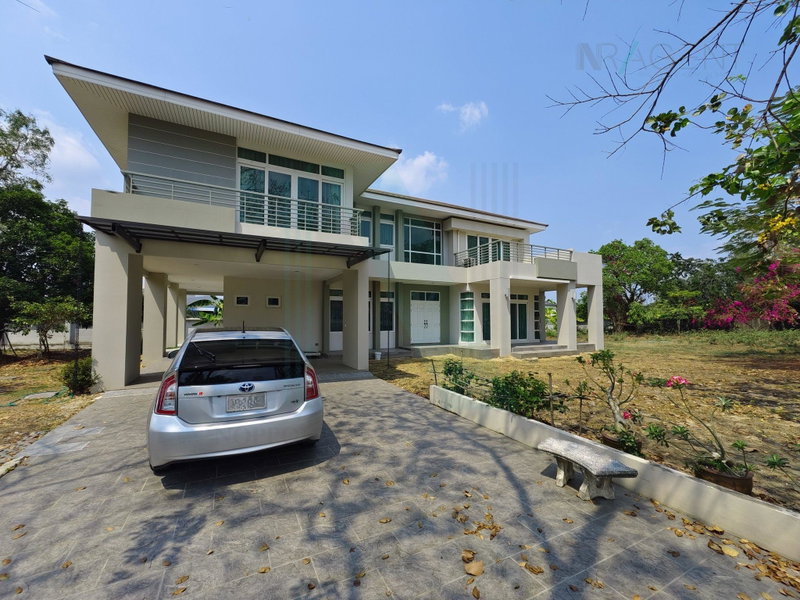 บ้านเดี่ยวให้เช่า : 📌 ให้เช่าบ้านเดี่ยว 2 ชั้น เลควูด บางนา 3 ห้องนอน 4 ห้องน้ำ
