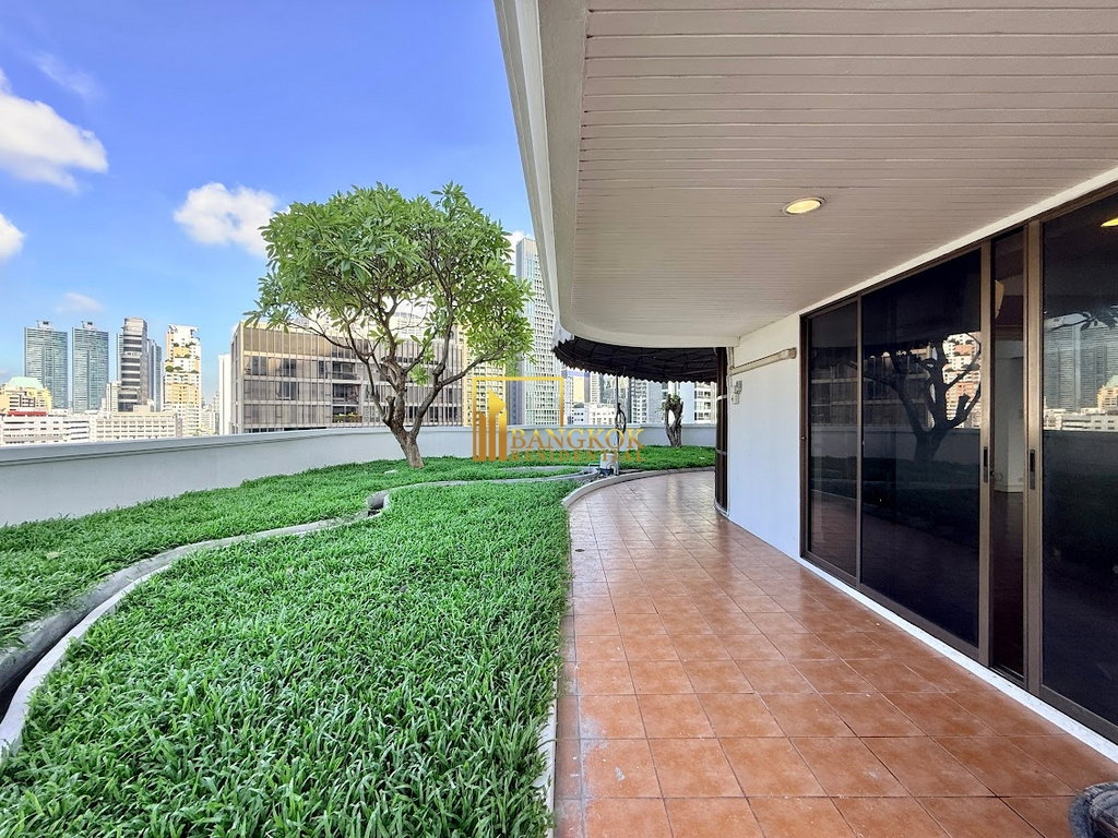 picture Enormous 5 Bedroom Duplex Apartment in Phrom Phong - BR0350AP - 12/71