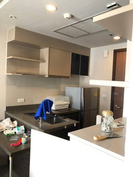 Shock price for rent at  Onyx phaholyothin