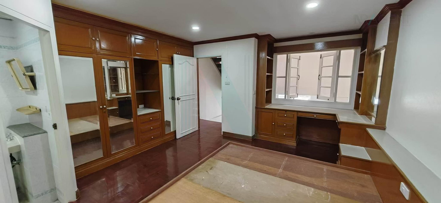 picture 📌 For Sell Town house NAVANICH 3-story 4 bedroom 3 bathroom - 4/8