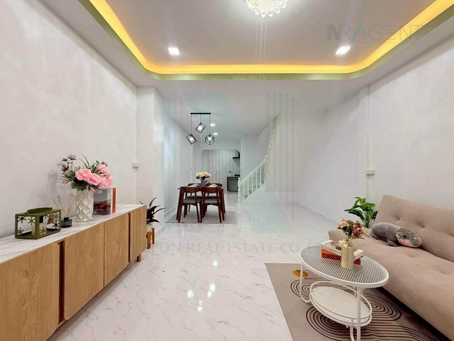 2-bed townhouse for sale, 97 sqm, 16 sq wah, Sinthanee 3