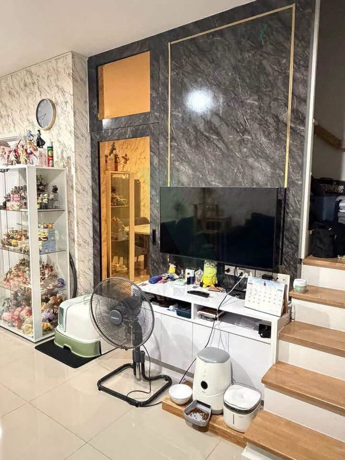 รูป 📌 ขายทาวน์เฮาส์ โครงการ ฟลอรา ติวานนท์ 3 ชั้น 3 ห้องนอน 3 ห้องน้ำ - รูปที่ 2/8